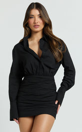 Violeta Mini Dress - Fitted Tucked Skirt Shirtdress in Black